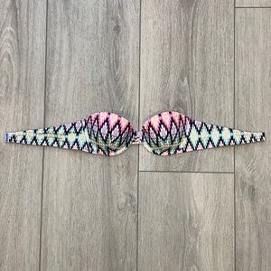 Victoria Secret 32B bikini top